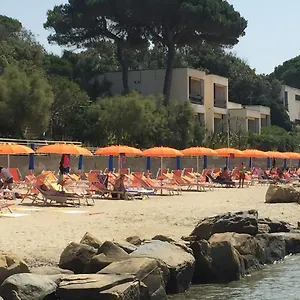  Apart-hotel Baia Toscana